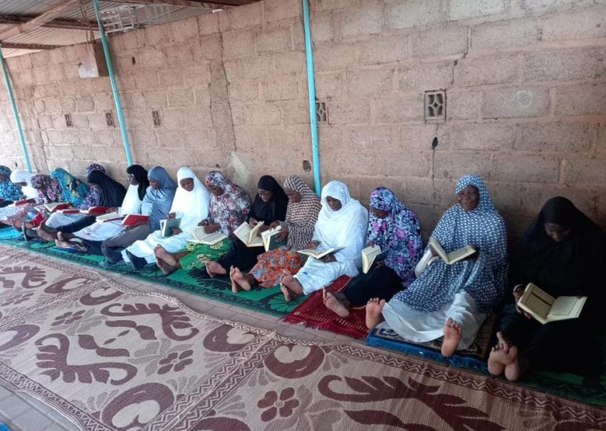 Burkina Faso Kur’an-ı Kerim Dağıtımı — fotoğraf 21