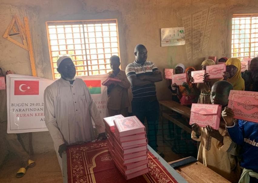 Burkina Faso Kur’an-ı Kerim Dağıtımı — fotoğraf 26