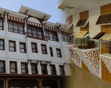 Hizmet Vakfı binası ve Kur'an-ı Kerim kütüphanesi
